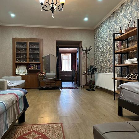 Historical Apartment In City Center Tbilisi Zewnętrze zdjęcie