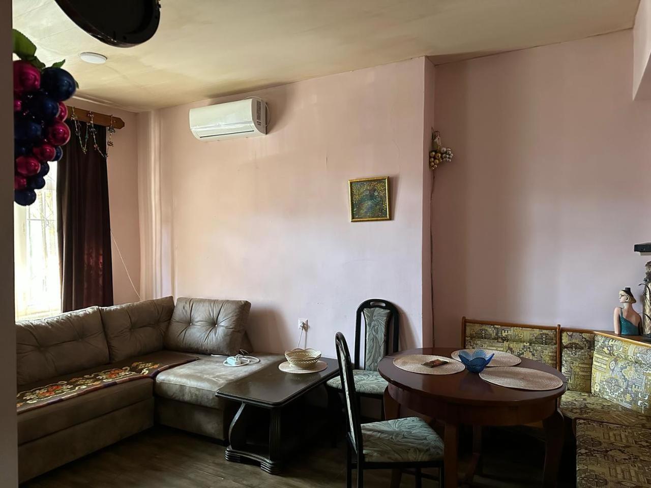 Historical Apartment In City Center Tbilisi Zewnętrze zdjęcie